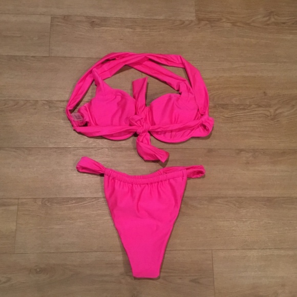 Women’s Hot Pink Thong Bikini Set - Picture 7 of 8